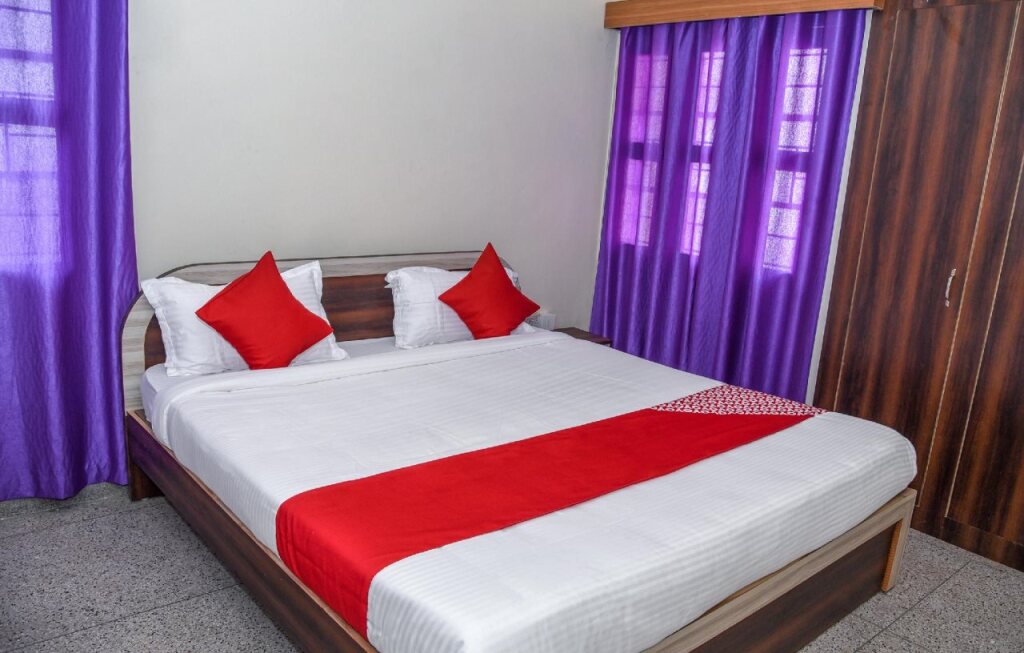 OYO 15684 Hotel Vibrant Inn — hotel in Dinapore