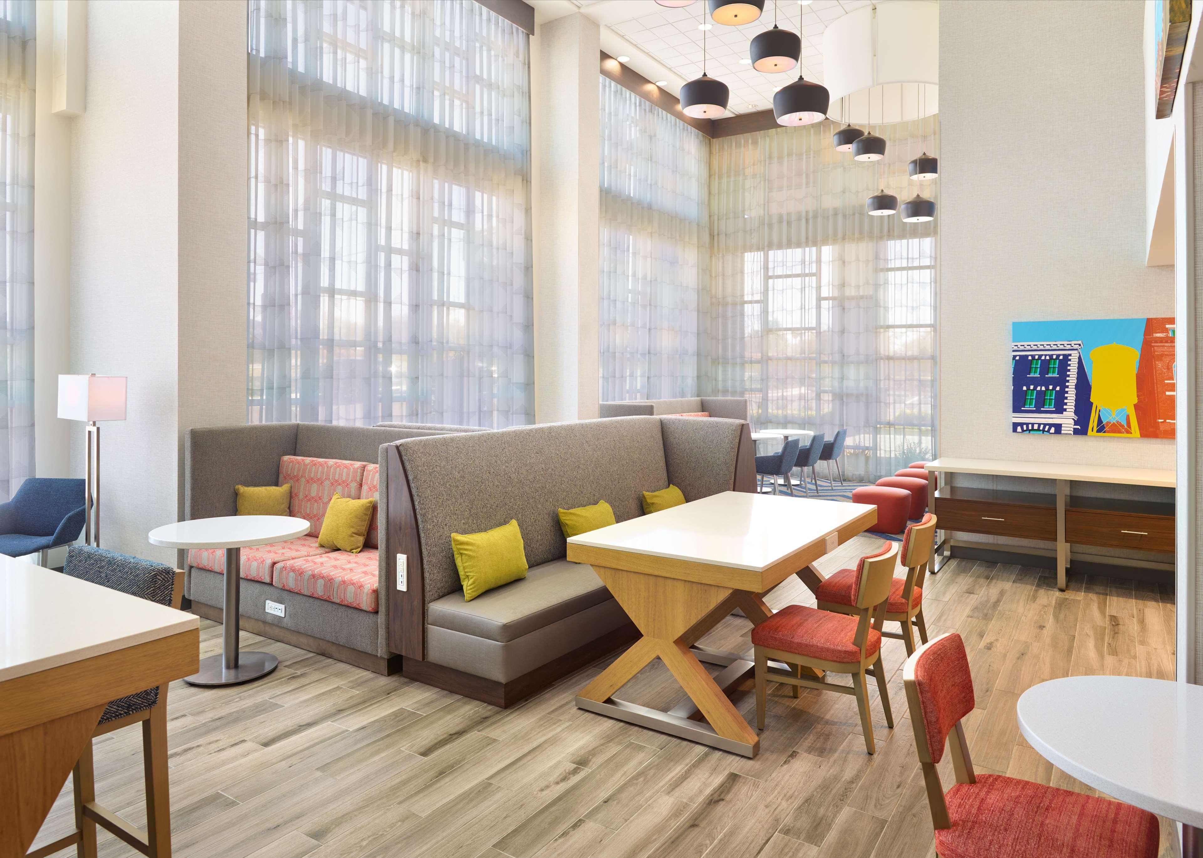 Hampton Inn & Suites Fultondale Birmingham I 65 AL - photo 30