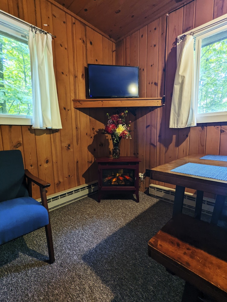 Coadys' Point of View Lake Resort - photo 266