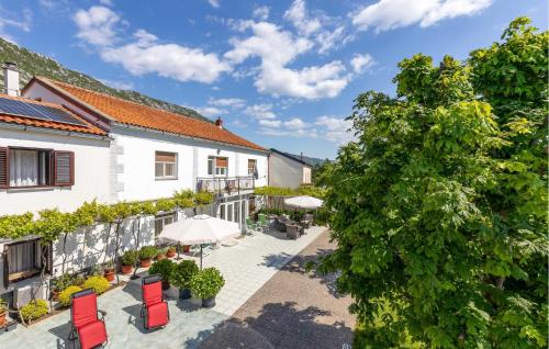 2 Bedroom Stunning Home In Drivenik — 4-Star Luxury Hotel in Veliki Drvenik, Croatia