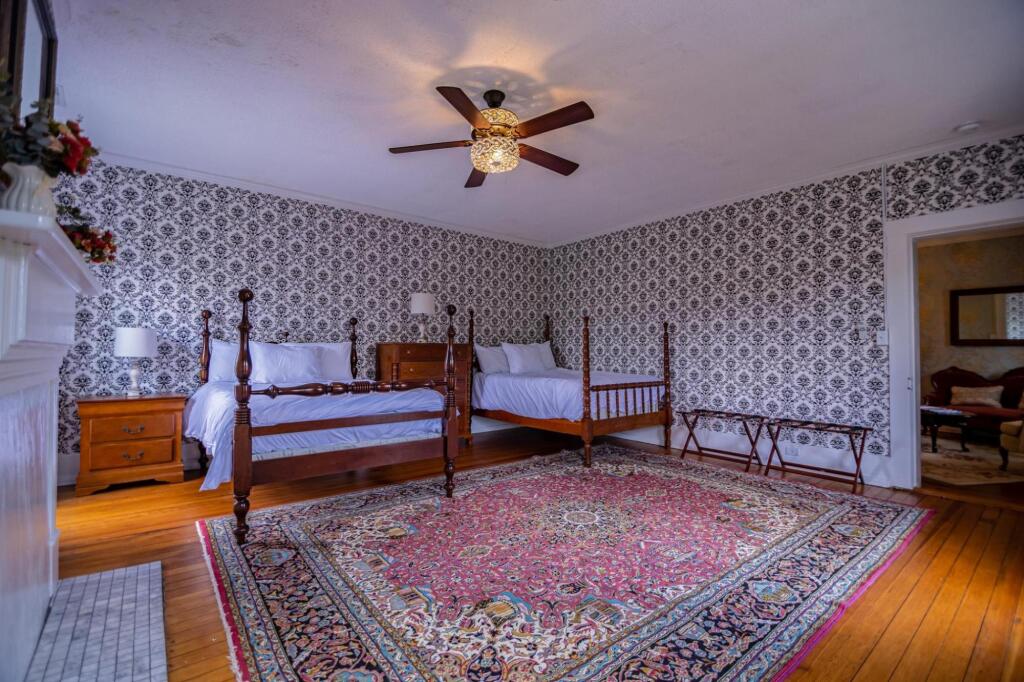 The Manor 1885 Altamont 18095987 — Tullahoma