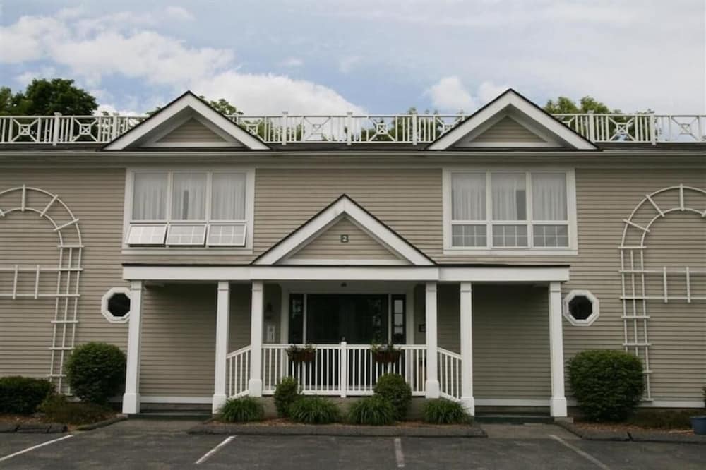 The Central Downtown Inn Suites — Pittsfield