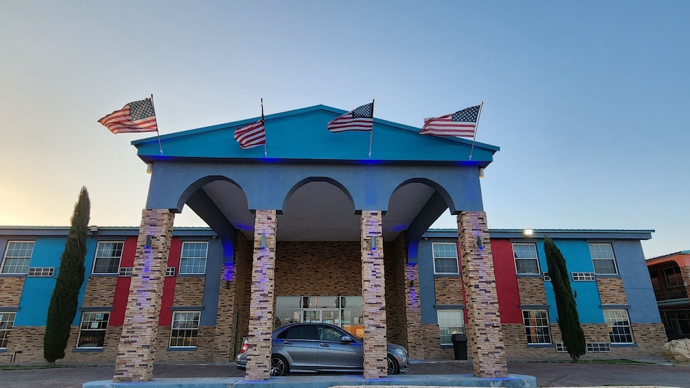 B&J Hotel and Apartment — hotel in Pecos
