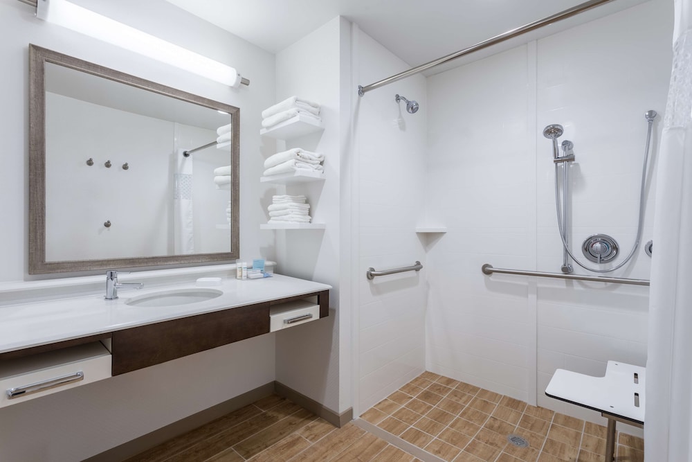 Hampton Inn & Suites Mary Esther Fort Walton Beach - photo 18