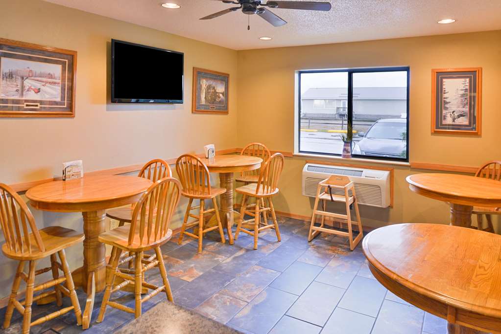 Americas Best Value Inn & Suites International Falls - photo 15