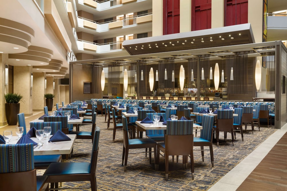 Embassy Suites by Hilton San Antonio Airport - photo 45