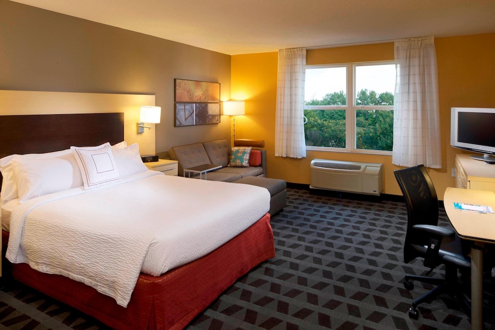 TownePlace Suites by Marriott Jacksonville - photo 6