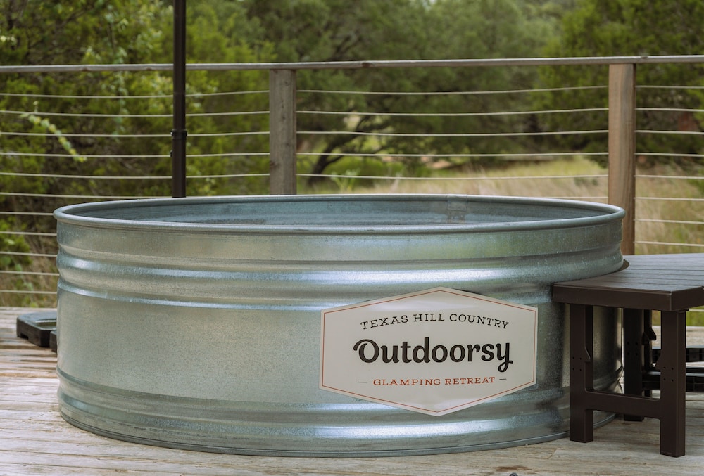 Outdoorsy Hill Country - photo 12