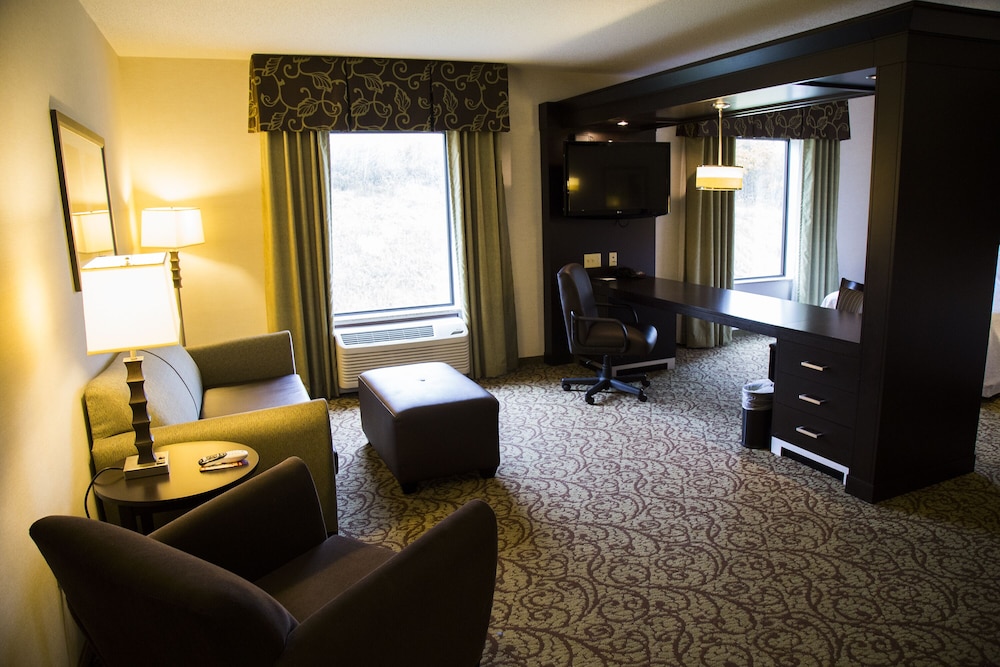 Hampton Inn & Suites Sharon - photo 45