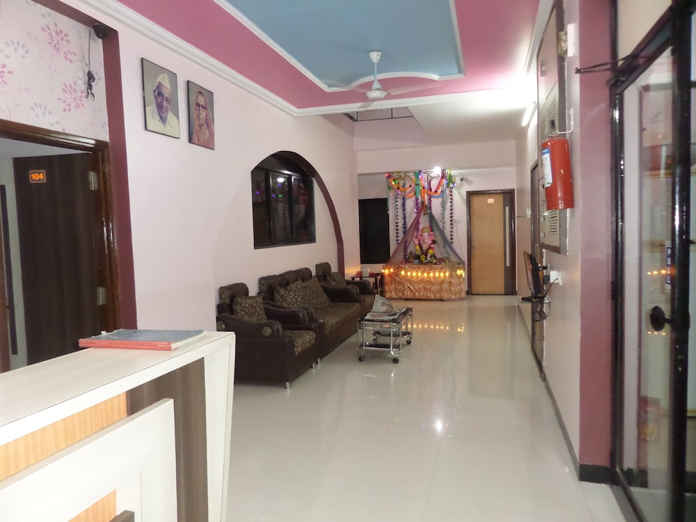 Hotel Amit Plaza — Dhulia