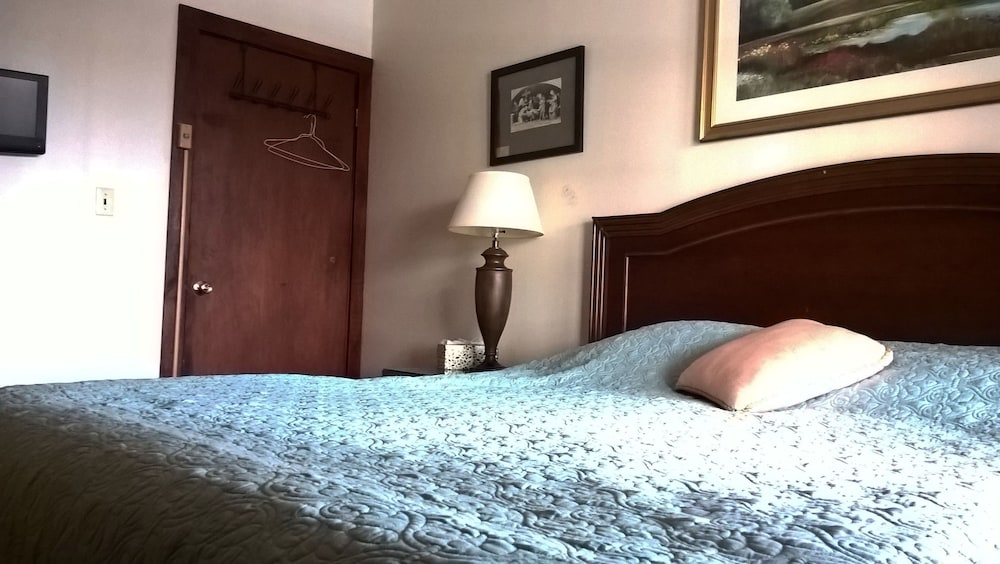 The Baseball Hotel - photo 113