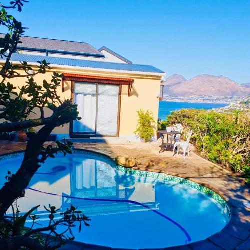 Sunset Haven Glencairn Heights — 4-Star Luxury Hotel in Cape Town, South Africa