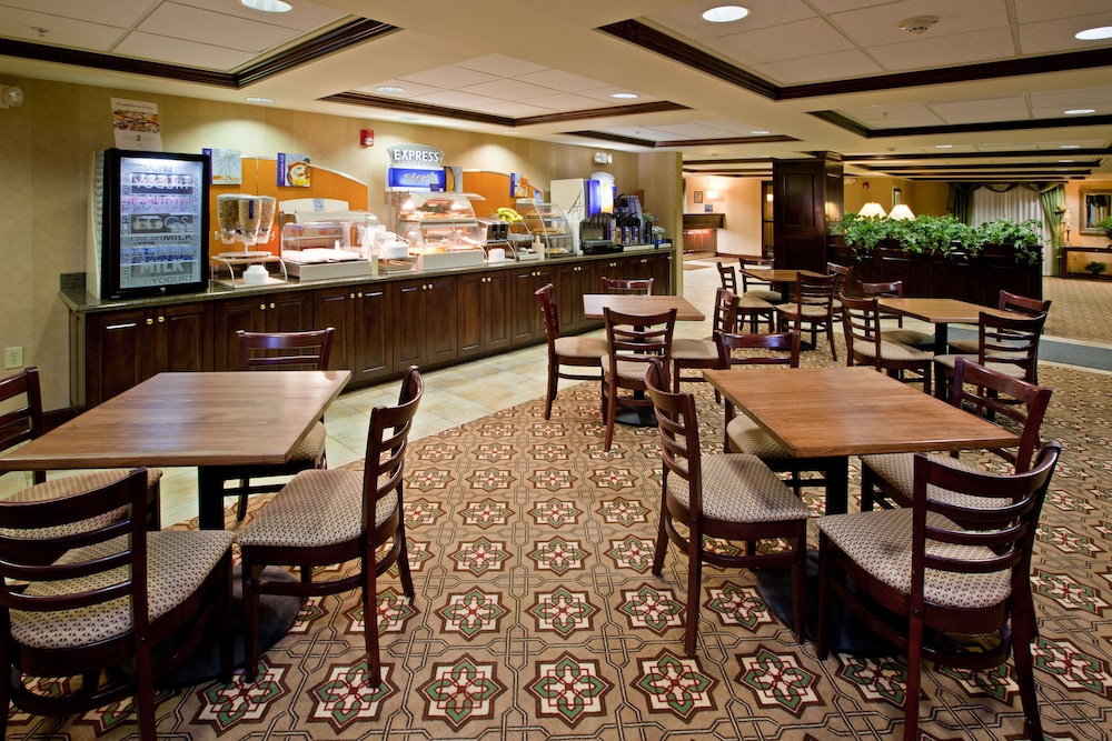 Holiday Inn Express Lebanon by IHG - photo 26