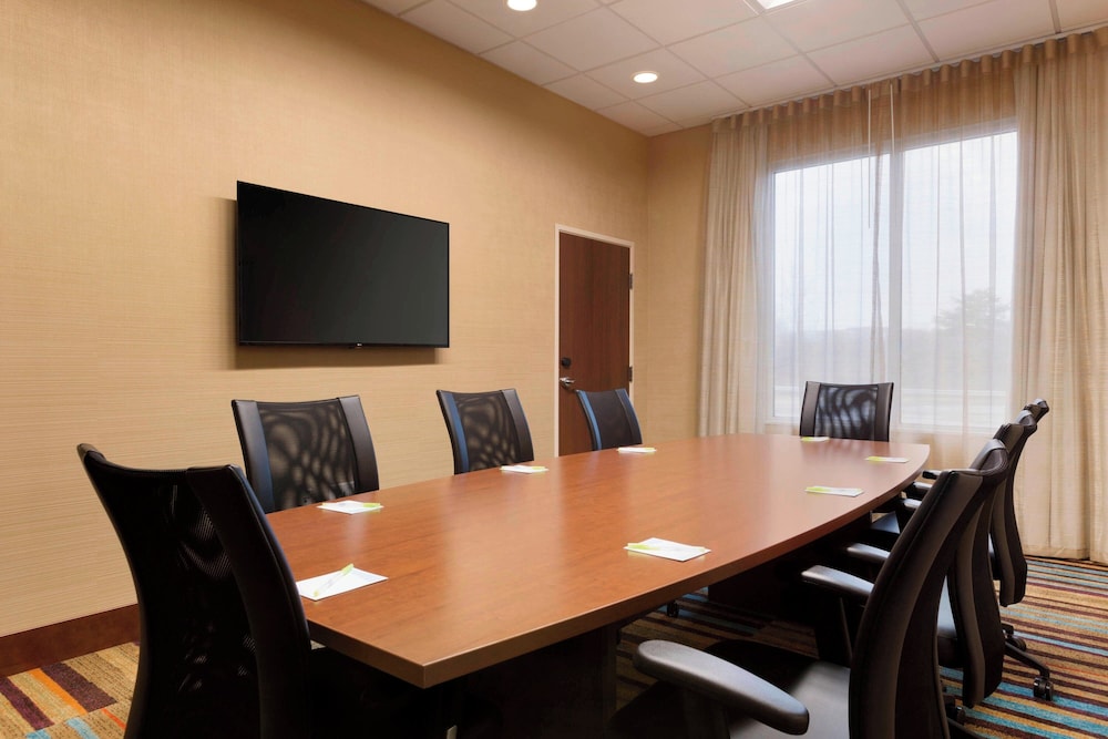 Fairfield Inn & Suites Pittsburgh Airport Robinson Township - photo 21