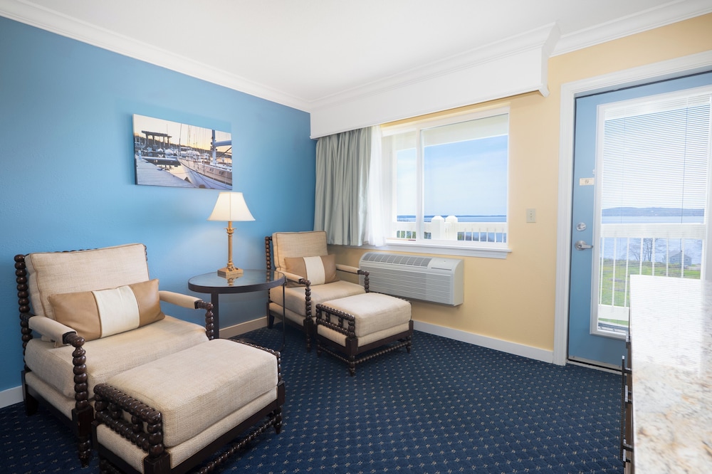 Fireside Inn & Suites Belfast - photo 25