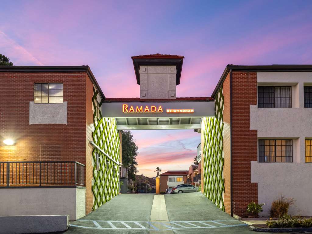 Ramada by Wyndham San Diego Poway Miramar - photo 7