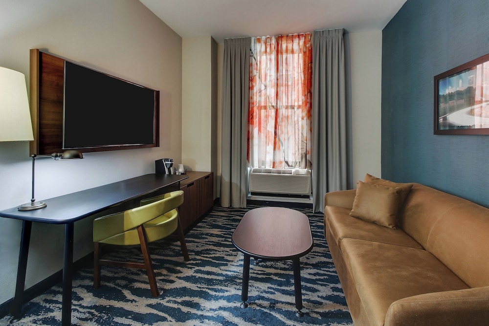 Fairfield Inn & Suites by Marriott Birmingham Downtown - photo 14