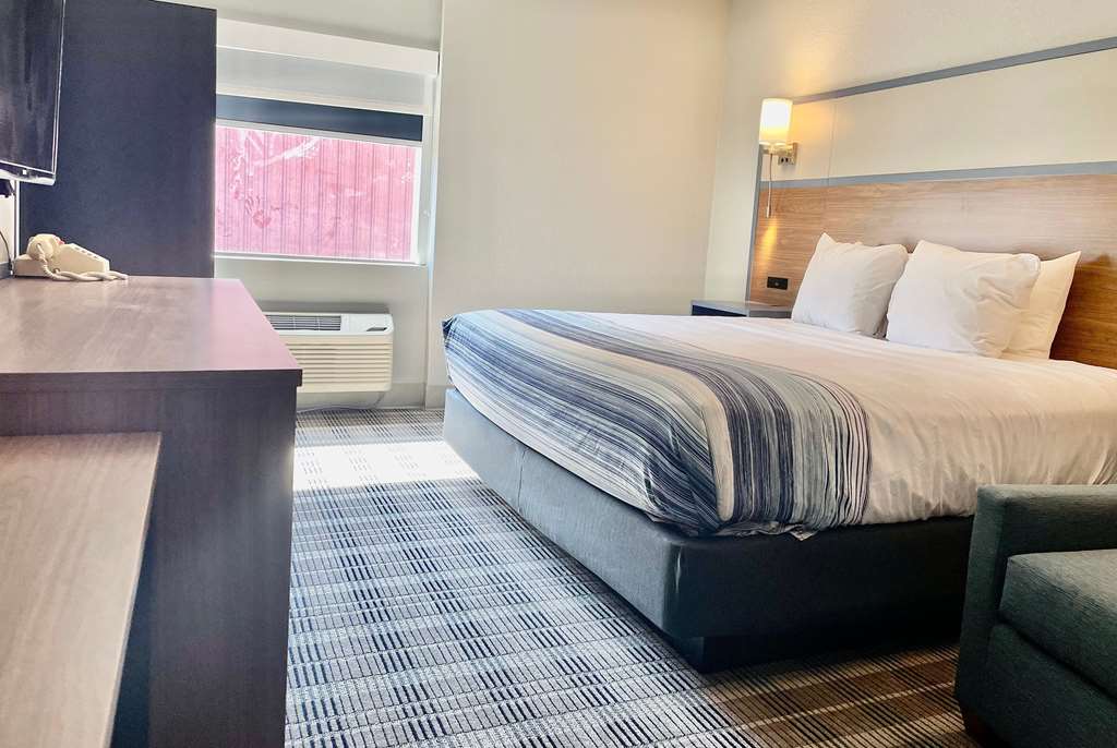 AmericInn by Wyndham Branson & Conference Center - photo 14