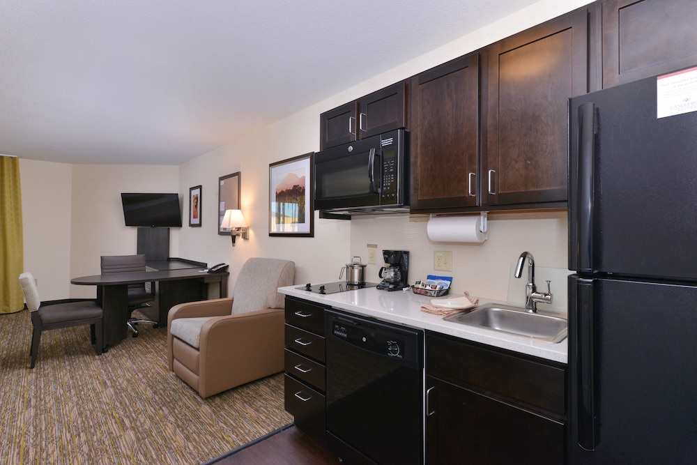 Candlewood Suites Casper by IHG - photo 16