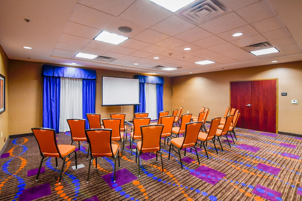 Hampton Inn Foley - photo 88