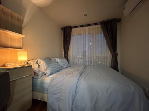 Regent 1 BR at MRT Bangson by Orn