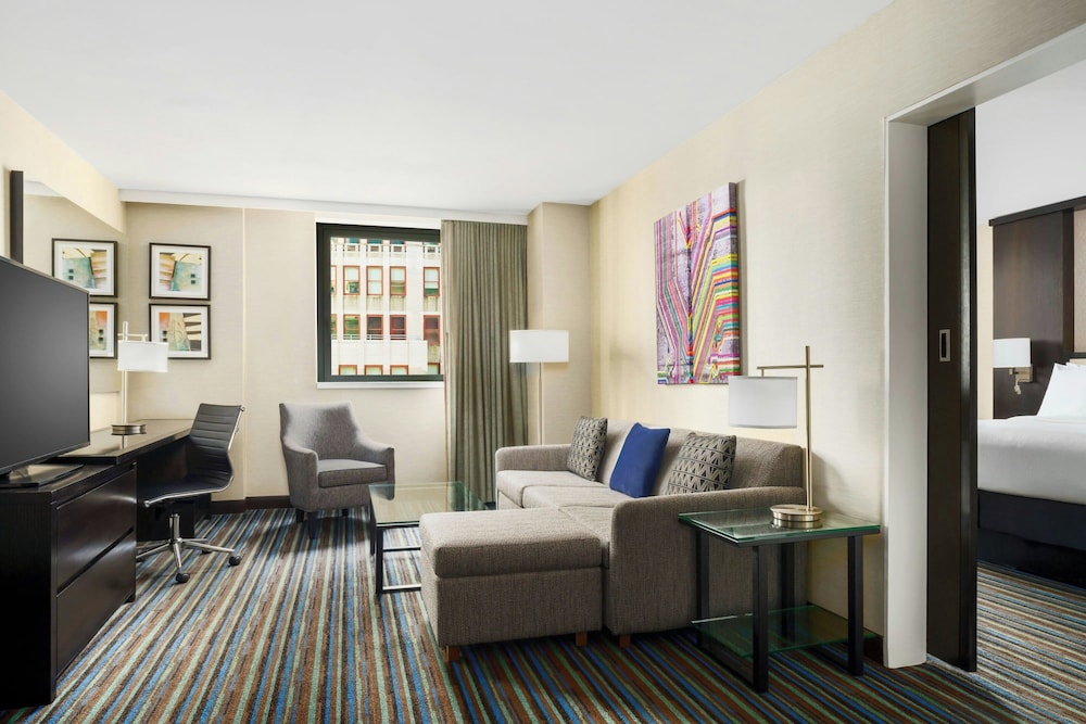 Courtyard by Marriott New York Manhattan Times Square - photo 22