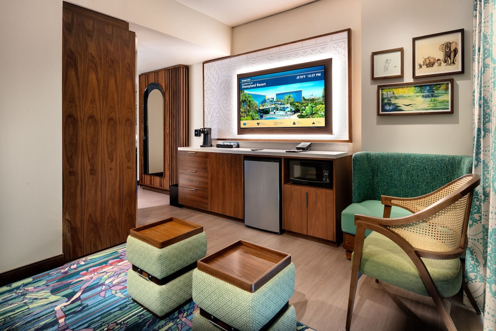 The Villas At The Disneyland Hotel - photo 17