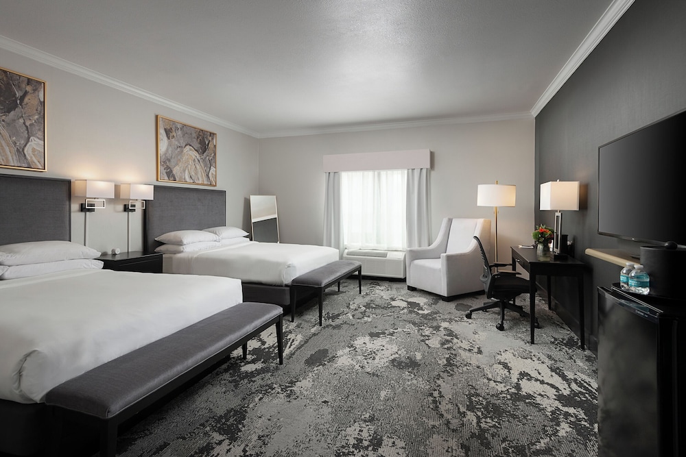 Champions Club and Hotel Houston Westchase - photo 29