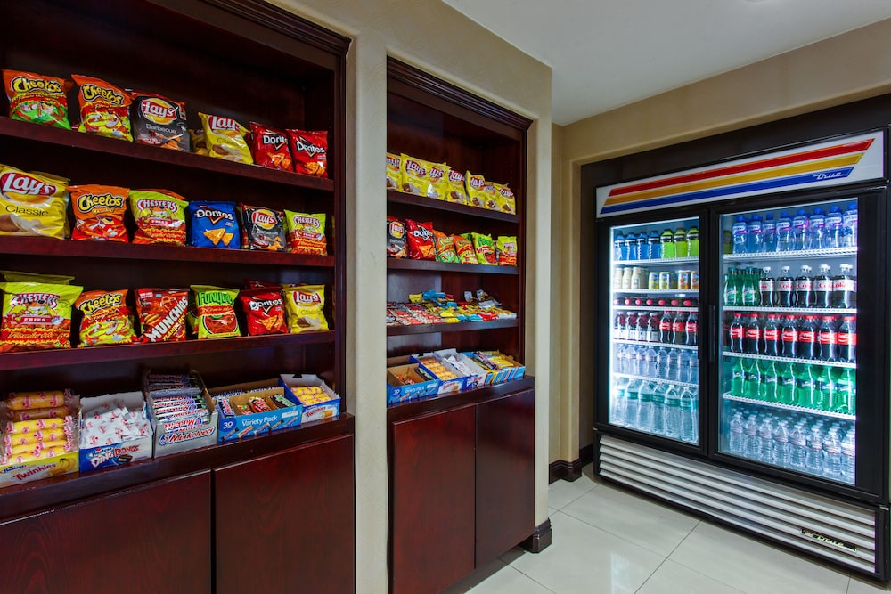 Holiday Inn Express Hotel & Suites Hollywood Walk of Fame by IHG - photo 55