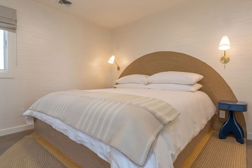 The Shoals Suites and Slips - photo 9