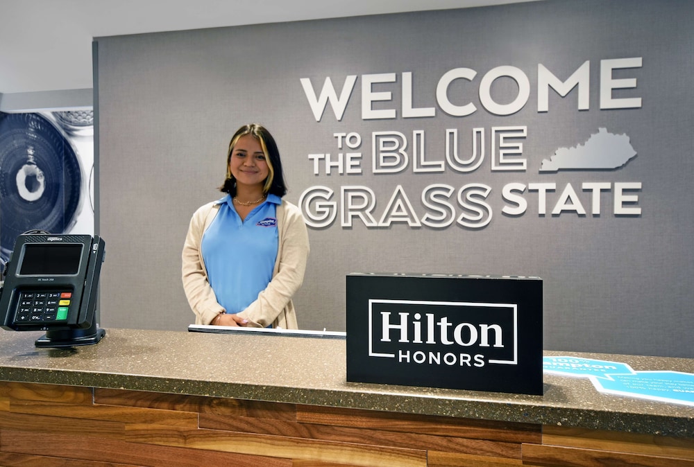 Hampton Inn Cave City KY - photo 2