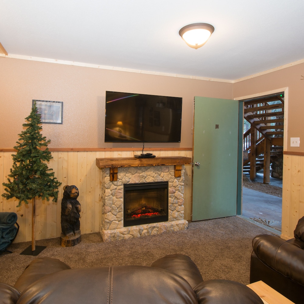 Upper Canyon Inn & Cabins - photo 98