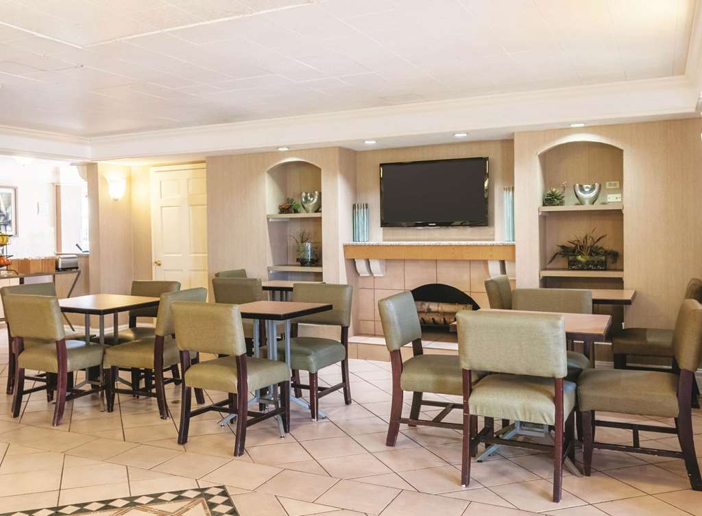 La Quinta Inn by Wyndham New Orleans West Bank Gretna - photo 26