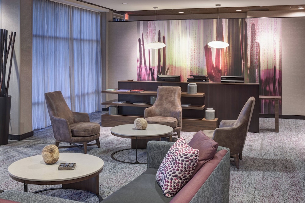 Courtyard Phoenix Chandler Fashion Center - photo 2