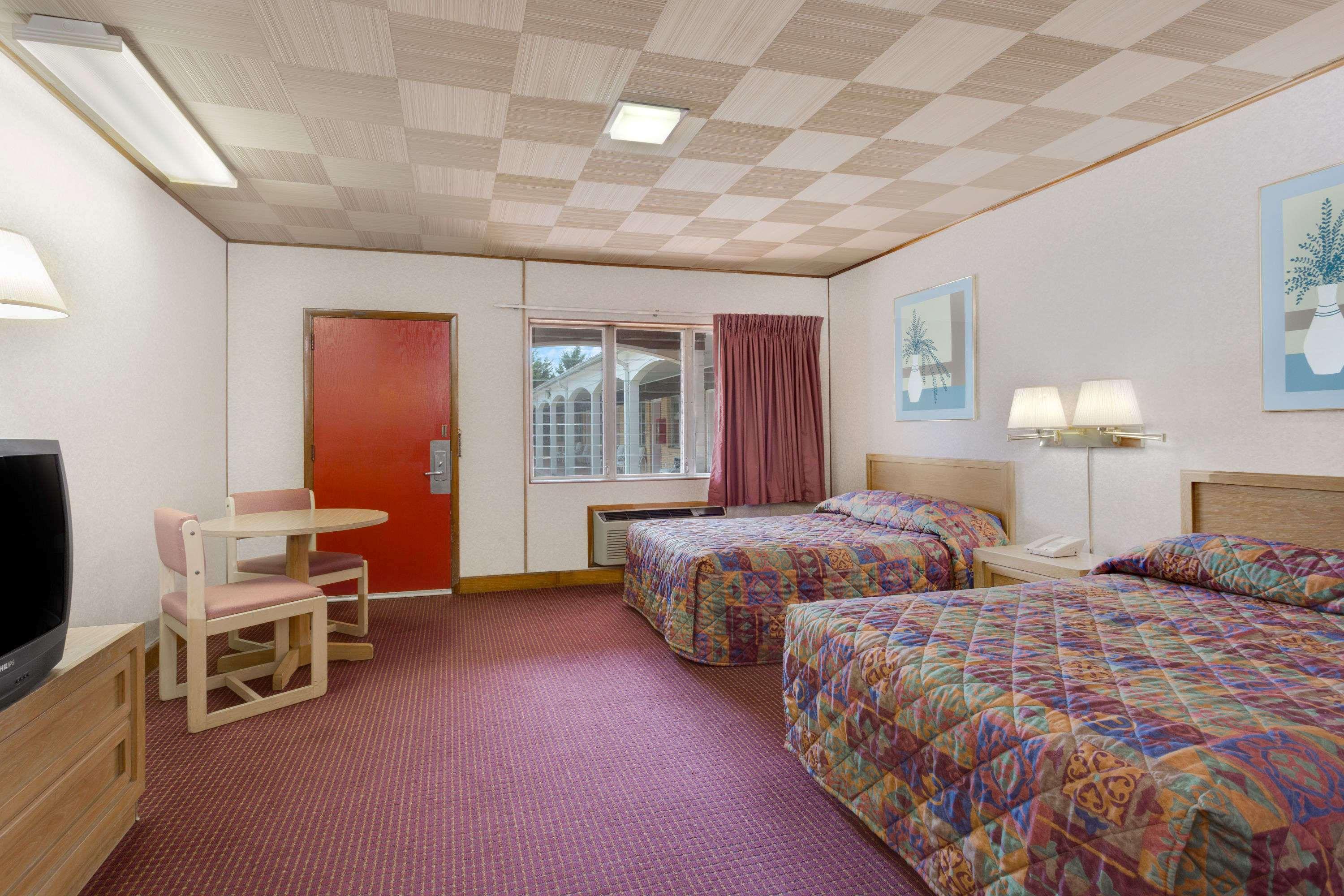 Knights Inn Galax - photo 3