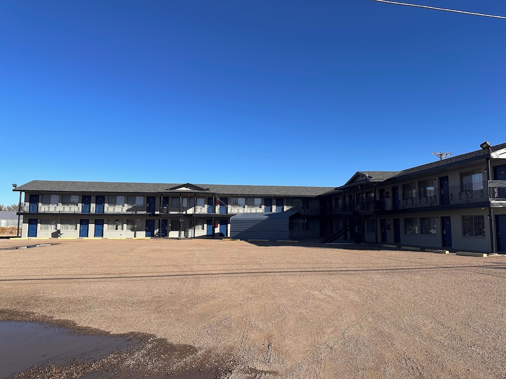 Executive Inn - carbon neutral hotel in Dimmitt