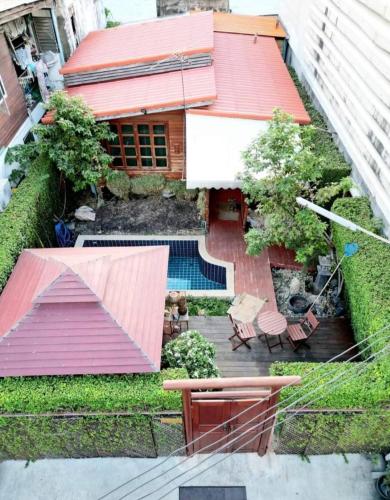 Aran Cottage Ngamwongwan The Pool Villa in japanese Garden — 4-Star Luxury Hotel in Mueang Nonthaburi, Thailand