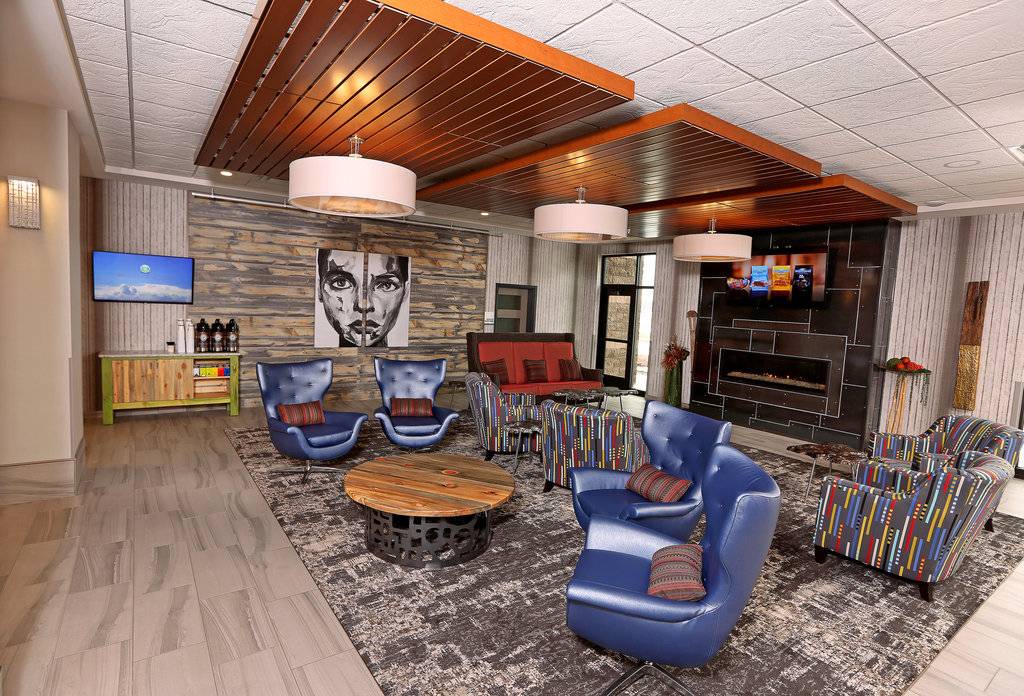 Holiday Inn & Suites Sioux Falls Airport by IHG - photo 40