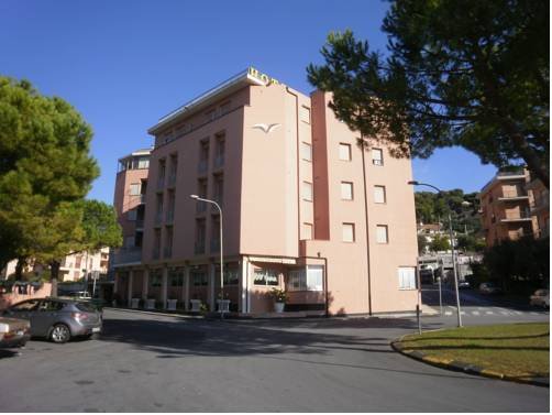 Hotel I Due Gabbiani — hotel in Andora
