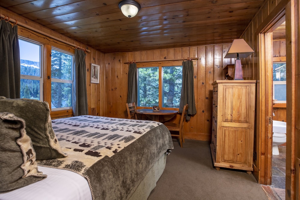 Tamarack Lodge and Resort - photo 10
