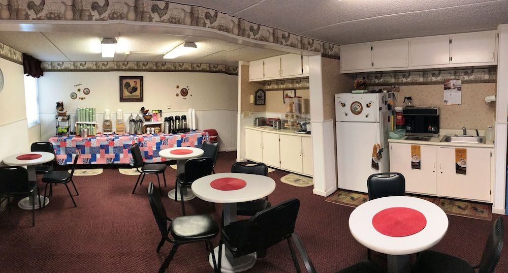 Econo Lodge 1000 Islands - photo 29