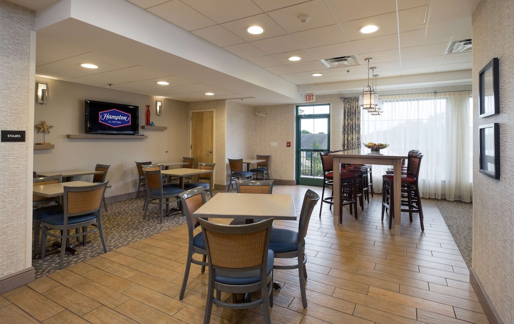 Hampton Inn Freeport Brunswick - photo 42