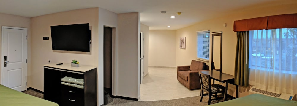 Epic Hotel - photo 7