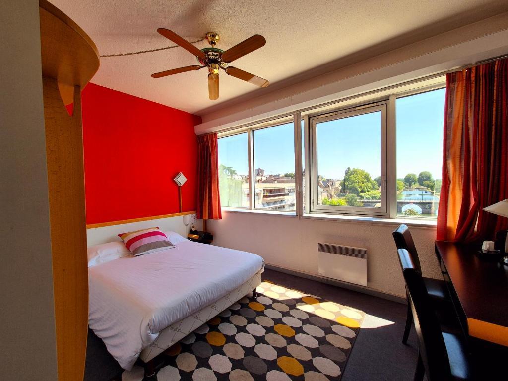 Arche Hotel in Vierzon, France