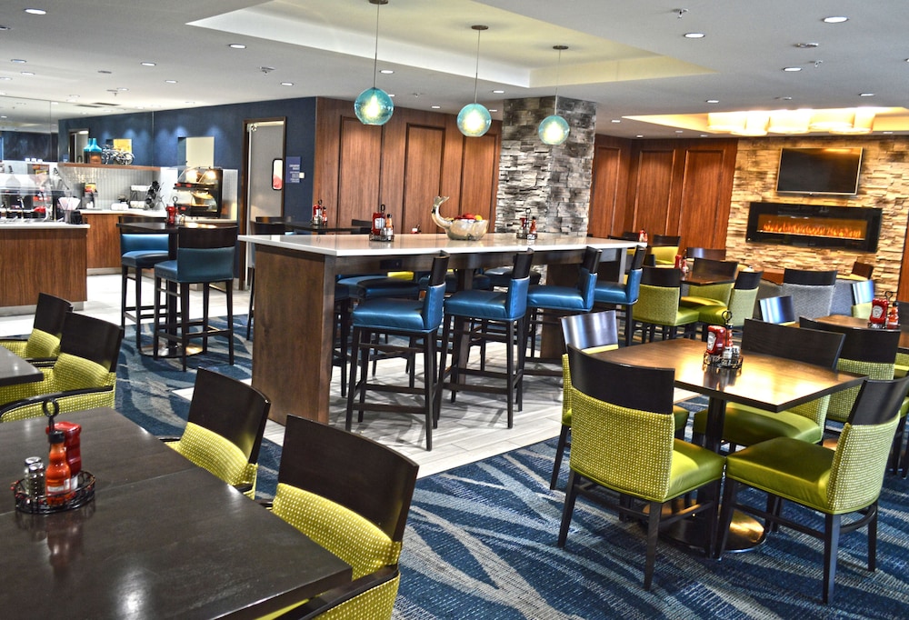 Holiday Inn & Suites Syracuse Airport Liverpool by IHG - photo 49