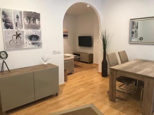 Victoria Albir — 4-Star Luxury Hotel in L'alfas Del Pi, Spain