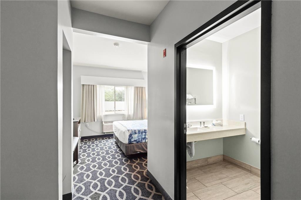Wingate by Wyndham Humble Houston Intercontinental Airport - photo 20