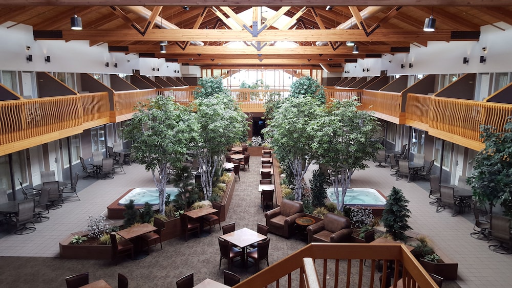C'mon Inn Fargo - carbon neutral hotel in Fargo