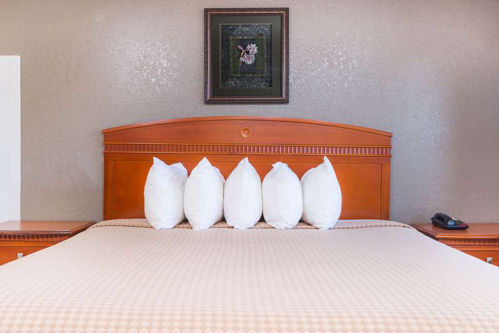 Days Inn by Wyndham Paintsville - photo 13