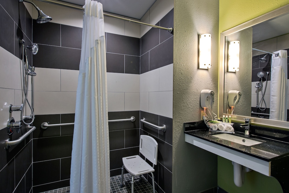 Holiday Inn Express Hotel & Suites Carlisle Harrisburg Area by IHG - photo 11